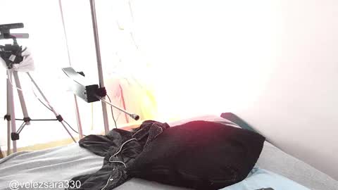 Snapshot of sara_velez_40 chatting on September 22, 6:01 pm sara velez online show from September 22, 6:01 pm