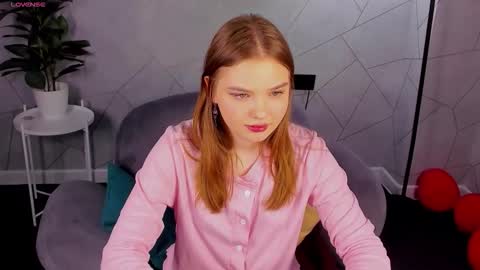 Sara online show from March 5, 1:03 am