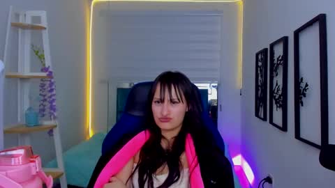 Sarah Ramirez online show from November 14, 4:58 am