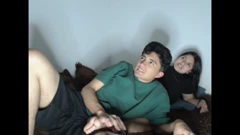 sara and thomas online show from September 25, 11:45 pm