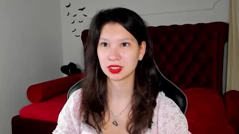 SaraDenars online show from November 17, 5:21 am