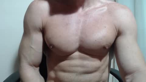 saradorj92 online show from March 19, 8:03 pm