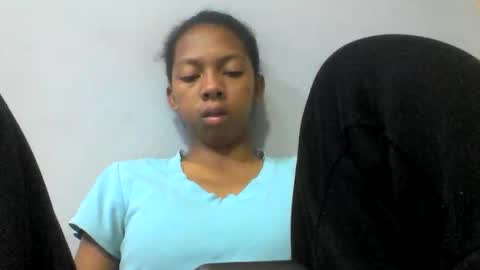 sarah146341 online show from April 19, 3:51 am