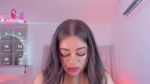 Sarah Bonneth online show from October 26, 12:06 pm