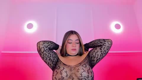 Sarah Bonneth online show from April 12, 12:31 pm