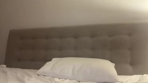 Sarah Heart Aus online show from March 5, 2:23 pm