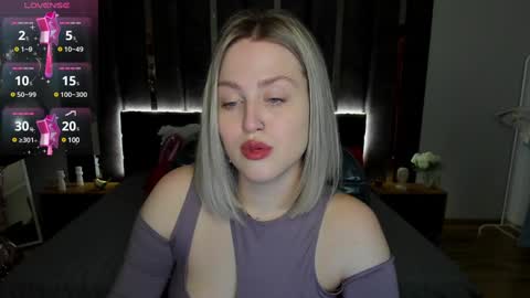 Snapshot of sarah_soul chatting on February 26, 1:03 am Sarah online show from February 26, 1:03 am