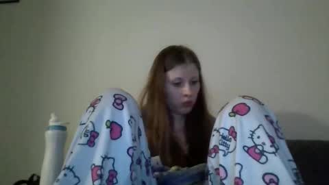 sarahbear642 online show from May 18, 1:59 am