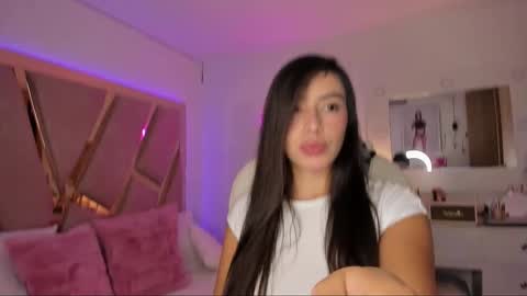 sarahhensoon online show from January 5, 11:19 pm