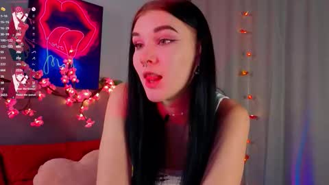 Sarah  online show from October 19, 10:25 pm