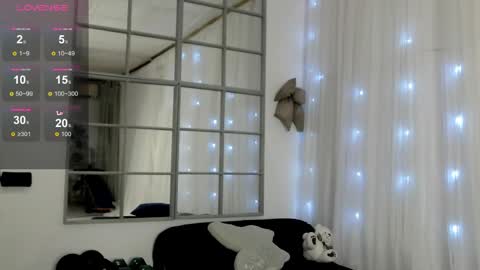 sarahraiynex online show from May 31, 6:09 pm