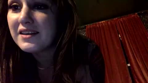 Snapshot of sarahsweetie17 chatting on October 20, 4:28 am sarahsweetie17 online show from October 20, 4:28 am