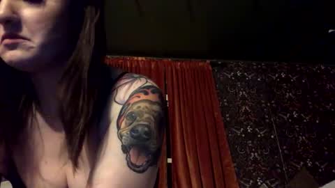 sarahsweetie17 online show from November 19, 6:02 am