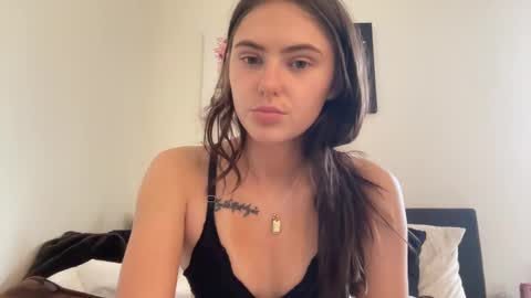 SarahxOliver online show from March 10, 6:12 pm