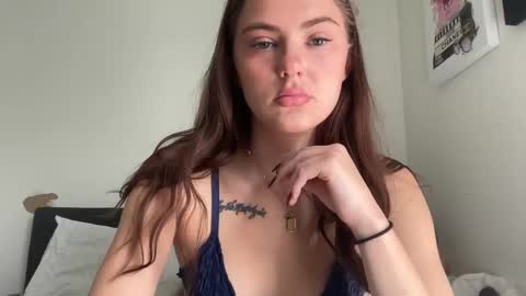 SarahxOliver online show from October 1, 2:16 pm