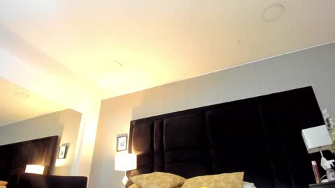 Sara   follow me in insta camila or ar online show from December 29, 12:20 am