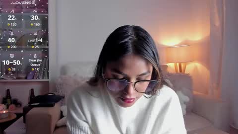 Snapshot of saraparisi_ chatting on October 20, 11:43 pm Sara online show from October 20, 11:43 pm