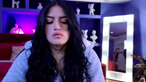 Sari  online show from September 13, 9:06 pm