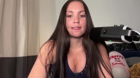 sariaaahh online show from December 21, 12:39 am