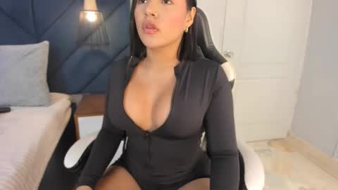 Sara  online show from January 18, 4:32 am