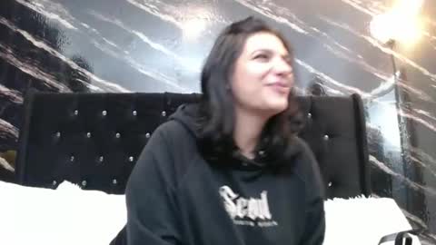 Sara online show from May 6, 5:13 am