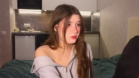 sasakyra online show from January 28, 1:05 pm