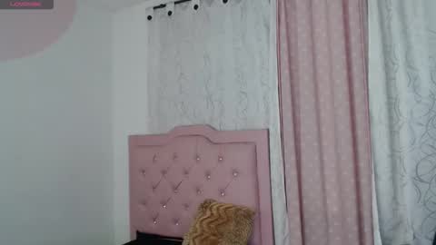 sasha_bigboobs_ online show from May 6, 9:21 pm