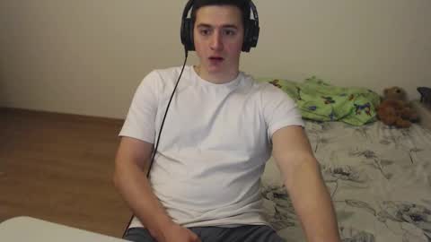 Snapshot of sasha_calvin chatting on September 30, 7:24 pm sasha_calvin online show from September 30, 7:24 pm