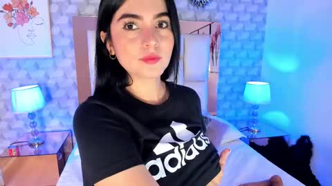 Snapshot of sasha_sims chatting on October 14, 11:46 am Camila online show from October 14, 11:46 am