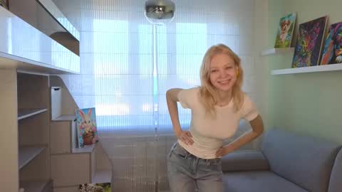 Sasha online show from March 28, 5:42 am