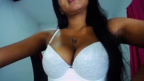 Snapshot of sashabreck1 chatting on January 7, 3:57 am sashabreck1 online show from January 7, 3:57 am