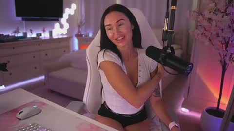 sashawest_official online show from July 21, 10:56 pm