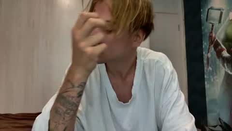 Sasha --  online show from June 22, 5:59 am