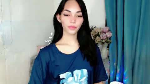 Snapshot of sashifoxdoll_ chatting on September 8, 6:07 pm Sashi online show from September 8, 6:07 pm