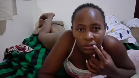 Snapshot of sassy_bella chatting on February 26, 12:27 pm sassy_bella online show from February 26, 12:27 pm