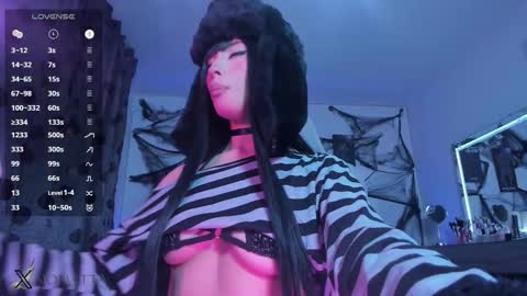 Snapshot of satanbabee_ chatting on October 20, 12:26 am im expecting 300 thumbs up on my altar online show from October 20, 12:26 am