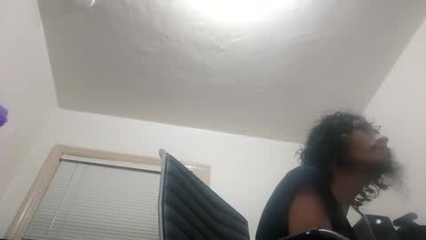 pinkWineboy online show from December 4, 11:46 am