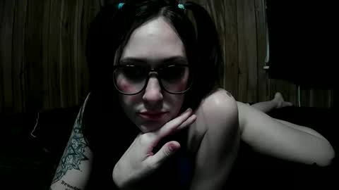 satindreamsxxx online show from June 3, 12:57 am