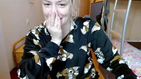 Satinqueen90 online show from November 21, 8:34 am