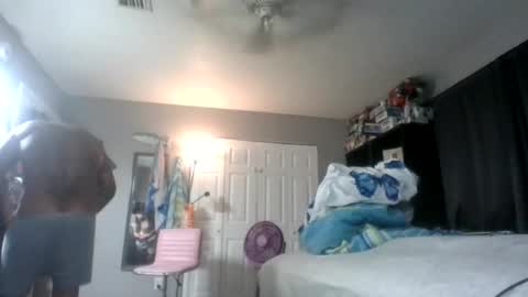 satisfactionguarunteed69 online show from May 24, 8:43 am
