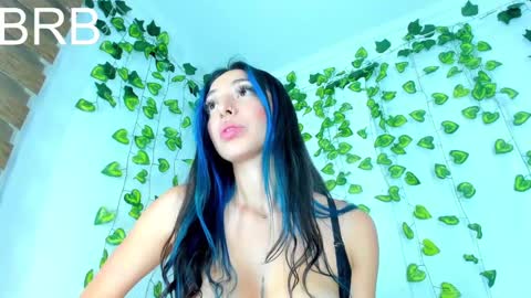 Snapshot of saturno_stone chatting on December 4, 12:30 pm Saturnooo online show from December 4, 12:30 pm