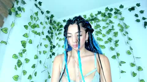Snapshot of saturno_stone chatting on December 27, 6:35 am Saturnooo online show from December 27, 6:35 am