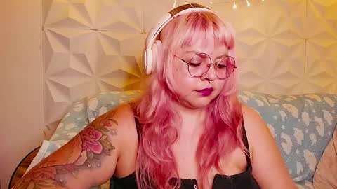 Gina George online show from June 3, 12:57 am