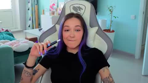 Ariel online show from April 9, 4:38 am