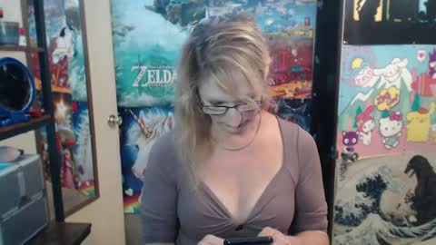 Savanah online show from September 12, 4:20 pm