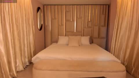 S a v a n n a h  online show from January 18, 6:39 pm