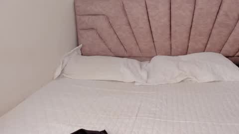 Savannahwildee online show from February 4, 1:26 pm