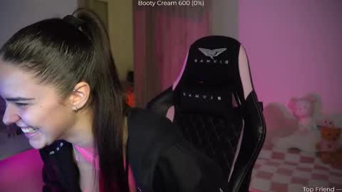 Naomi online show from January 8, 7:31 pm