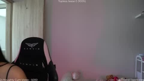 Naomi online show from May 21, 11:06 am