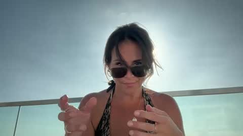 Good Girls Say Please...and Thank You online show from September 27, 11:24 pm